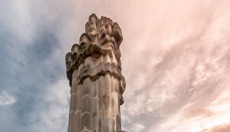 Stowarzyszenie Spójnik nabyło komunistyczny pomnik z Kadzielni 