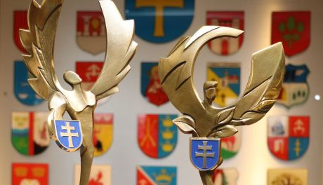 Powiat Kielecki uhonoruje wybitne postacie – trwa nabór kandydatów do prestiżowych tytułów