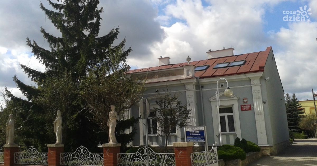 Nowa aranżacja w ostrowieckim pałacu ślubów. 