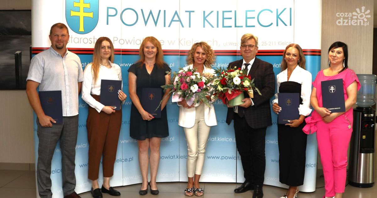 Ośmioro nauczycieli z awansem na stopień mianowanego