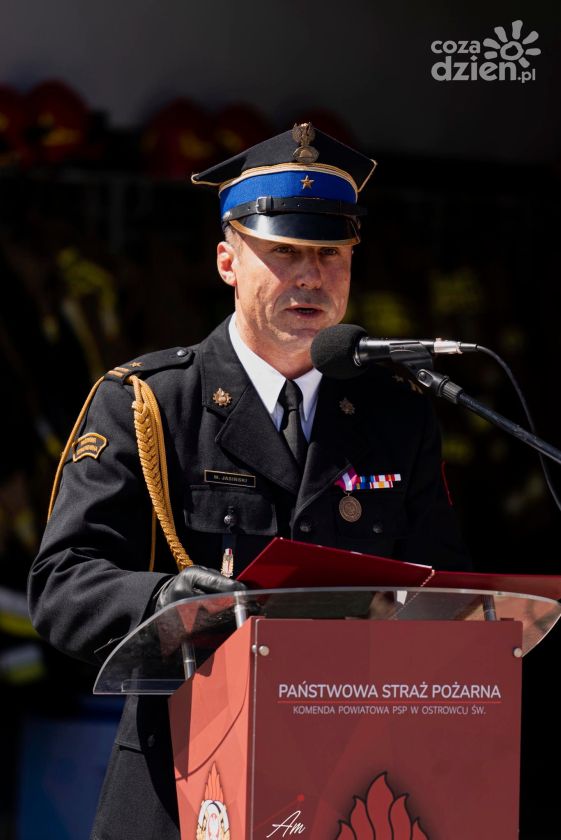 Nowy szef ostrowieckich strażaków zapowiada ścisłą współpracę z samorządowcami i  OSP