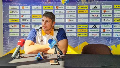 
Industrii Kielce w nowym sezonie: młodzi bramkarze uczą się od mistrzów, drużyna gotowa na start w Opolu