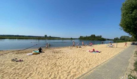 Policjant na urlopie uratował tonącą dziewczynkę w Pińczowie