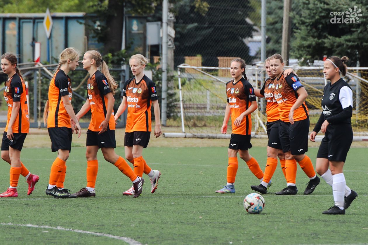 Zabrakło kilku minut - przegrana piłkarek KSZO