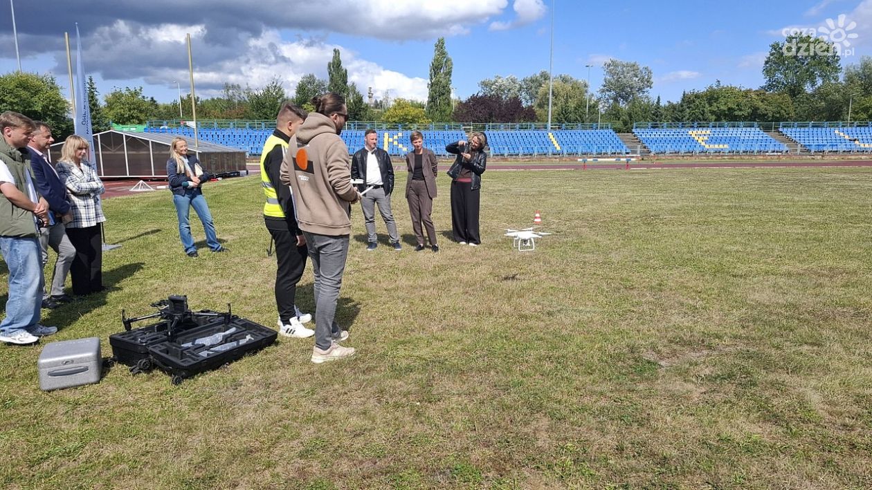 Ochotnicze Hufce Pracy szkolą operatorów dronów [GALERIA]