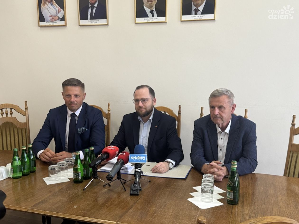 Kielecka Rada Miasta przygotowuje się do intensywnej sesji - nieruchomości, plaża nad zalewem i nocna sprzedaż alkoholu