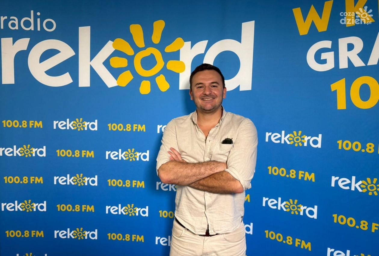 Maciej Jakubczyk gościem Radia Rekord: o nocnej prohibicji w Kielcach i sytuacji w Strefie Gazy