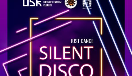 Neon party ze słuchawkami na uszach