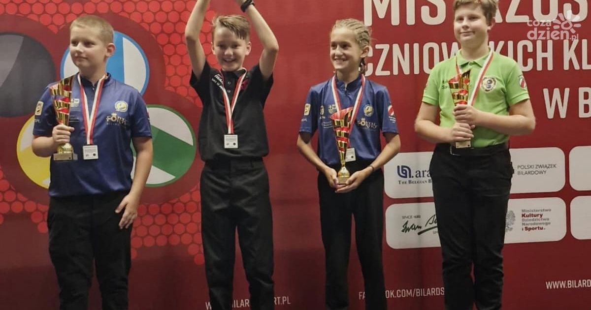 Kielczanie triumfują na Mistrzostwach Polski UKS-ów w bilard. Sześć medali i zwycięstwo w klasyfikacji