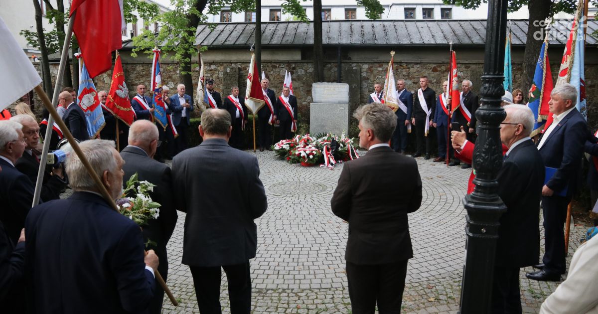 NSZZ „Solidarność” ma 45 lat. Kielczanie upamiętnili jedno z najważniejszych wydarzeń XX wieku