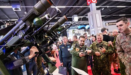 Specjalna Strefa Ekonomiczna Starachowice prezentuje nowe ulgi dla branży obronnej podczas MSPO 2025