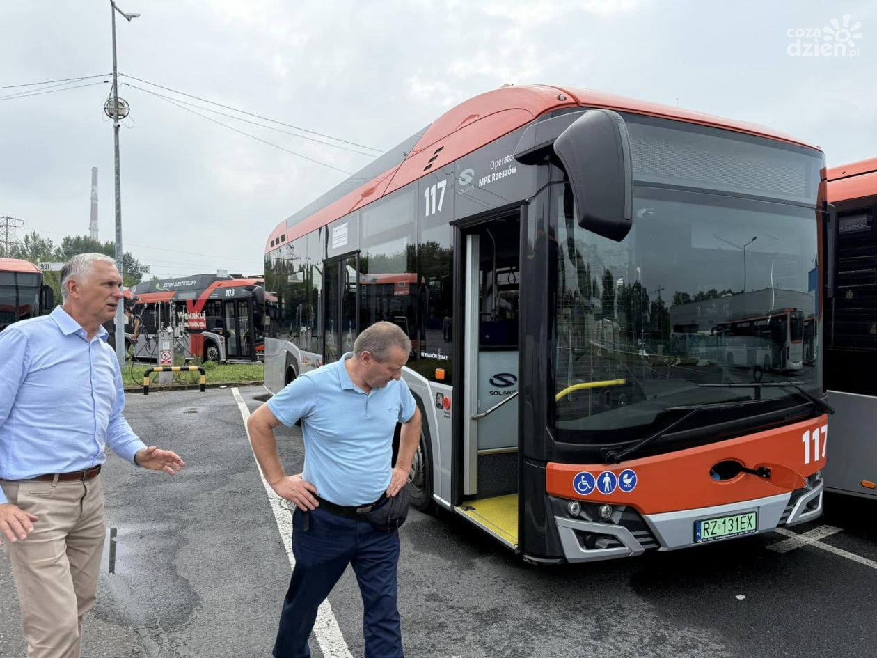 Władze powiatu opatowskiego odwiedziły MPK w Rzeszowie i planują nowoczesny dworzec w Opatowie