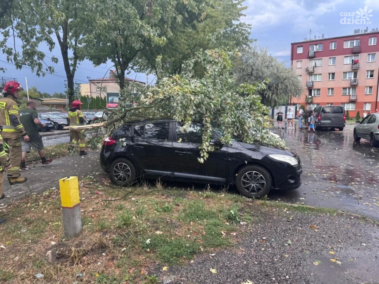 Burze, ulewy i gradobicia nad Świętokrzyskiem – Skarżysko-Kamienna pod wodą