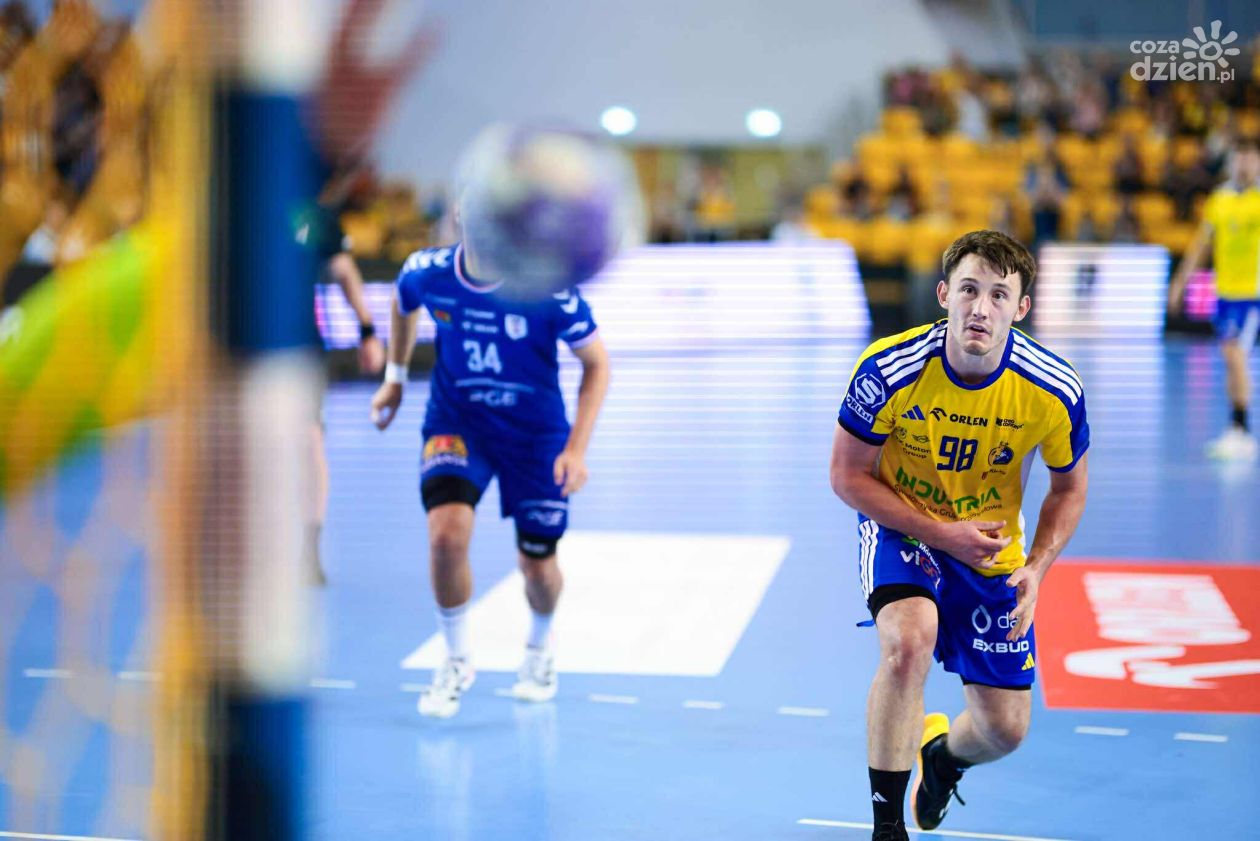 Wybrzeże pokonane w niedzielne południe, czas na Kolstad