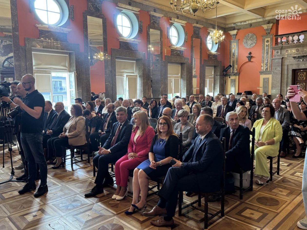 Dofinansowanie na drogi dojazdowe do pól – podpisano umowy