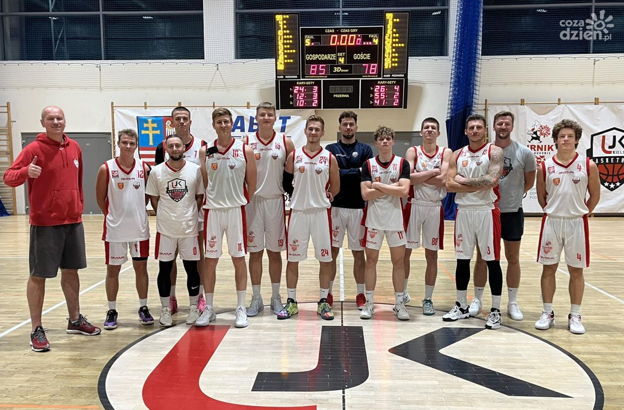 UJK Kielce zwycięża w pierwszym meczu Kielce Cup