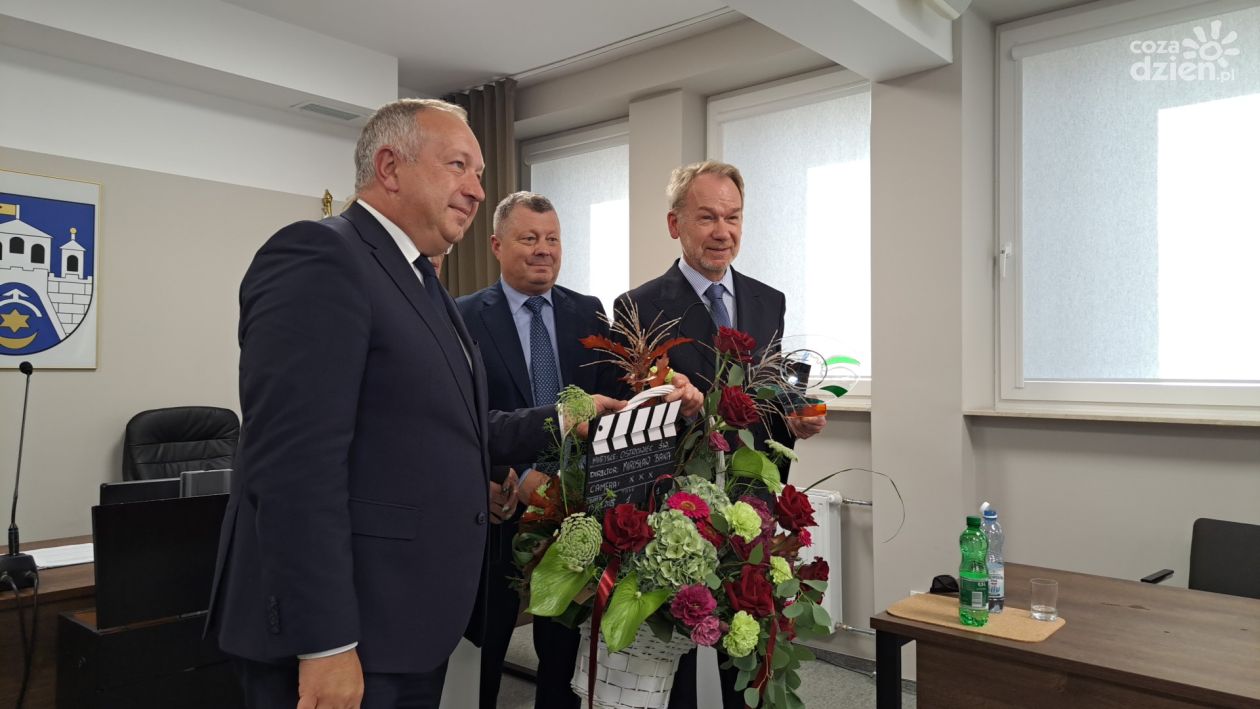 Aktor Mirosław Baka dołączył do grona Honorowych Mieszkańców Ostrowca 
