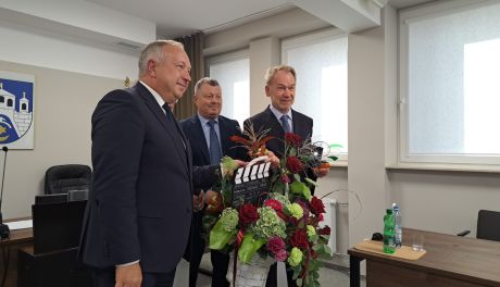 Aktor Mirosław Baka dołączył do grona Honorowych Mieszkańców Ostrowca 