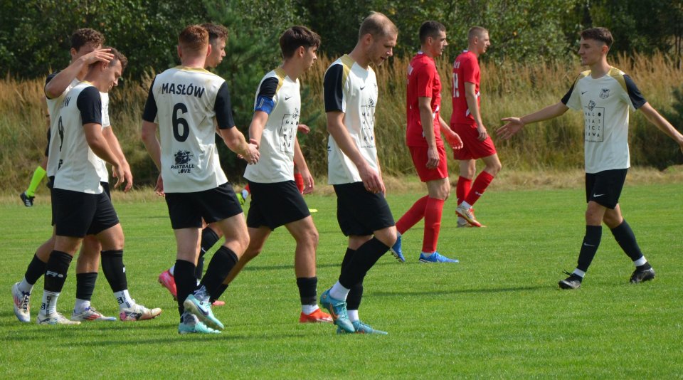 MSS Klonówka Masłów rozwija się sportowo i organizacyjnie, walcząc o awans