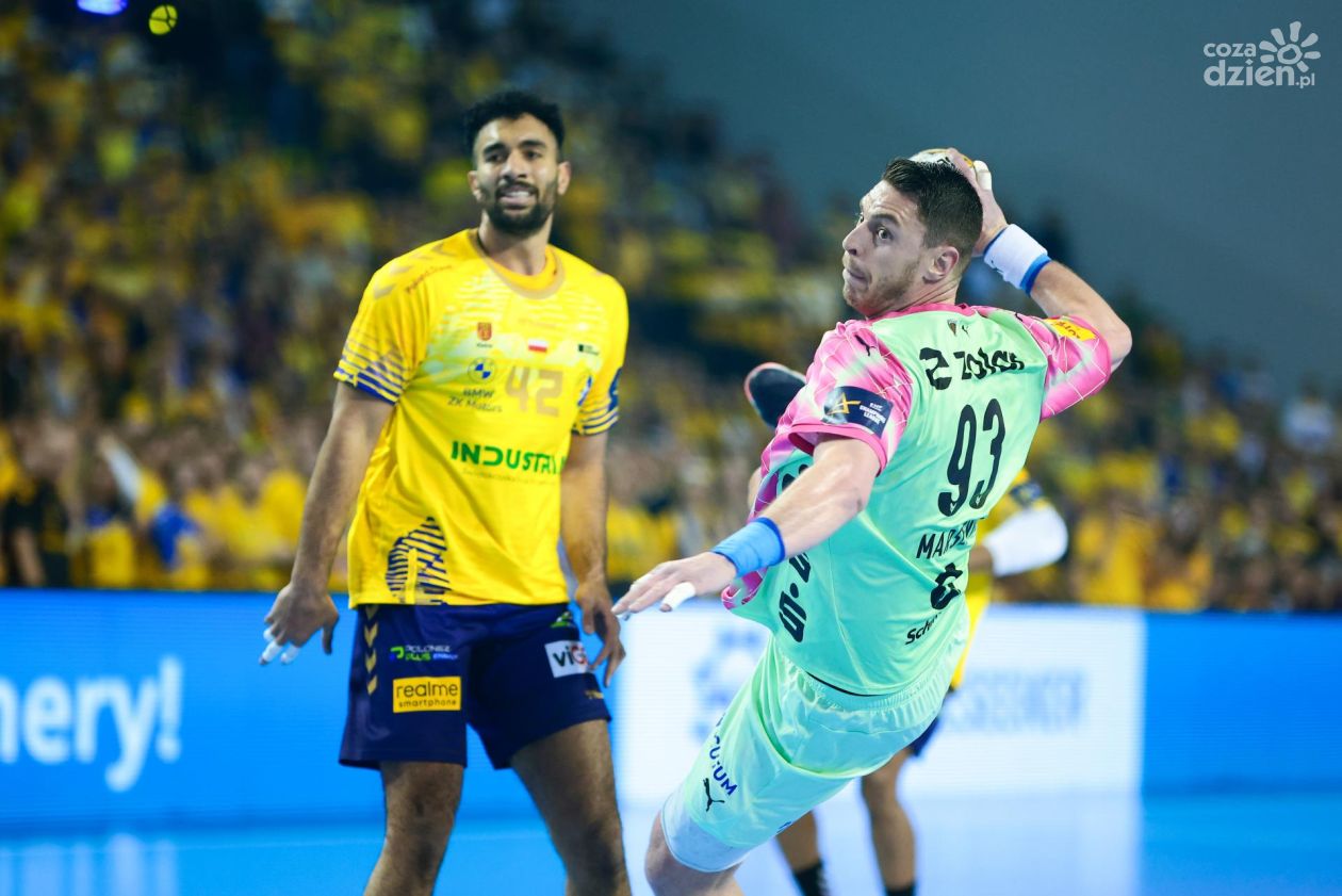 Rozdział 6: Niemiecki Lisy w kieleckiej Hali Legionów