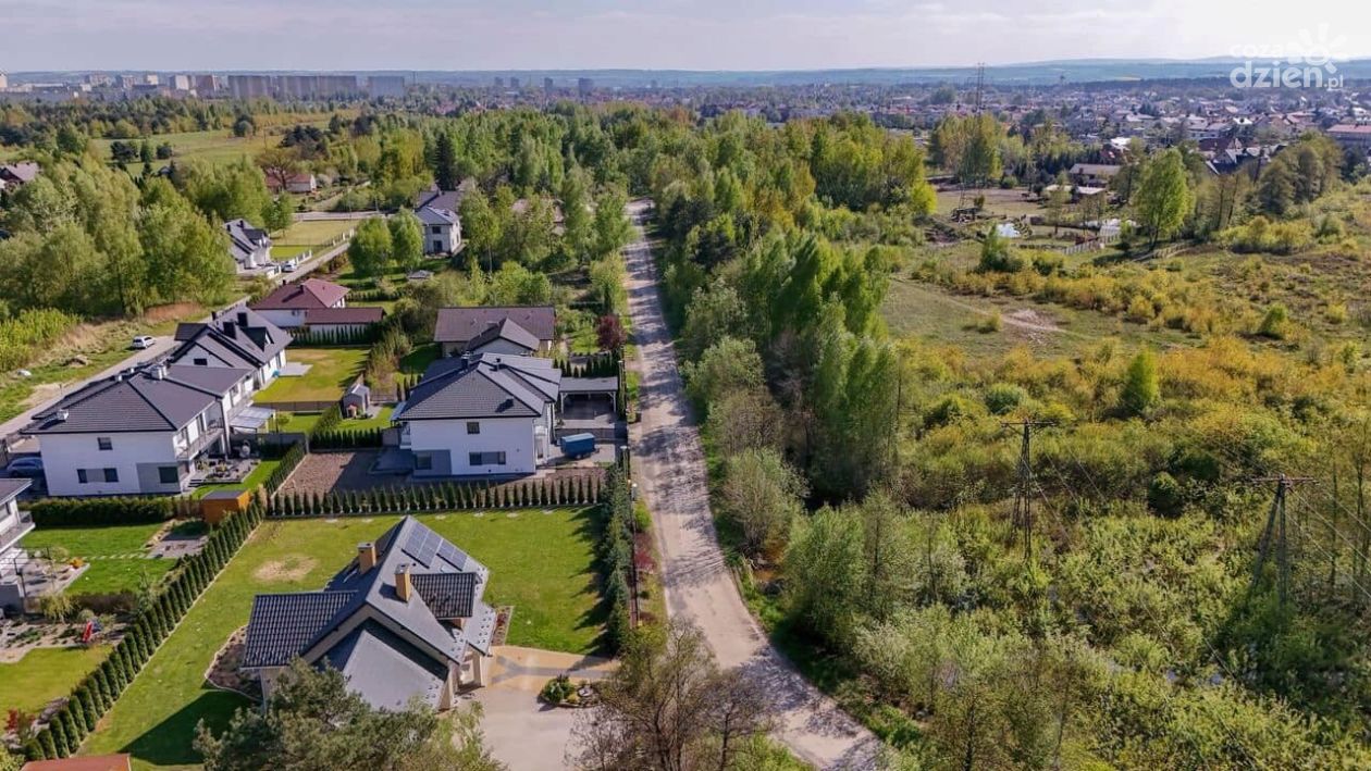 Peryferyjne uliczki Ostrowca stają się bezpieczniejsze 