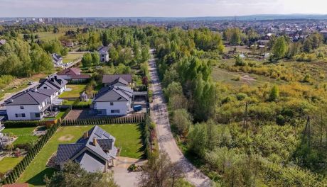 Peryferyjne uliczki Ostrowca stają się bezpieczniejsze 