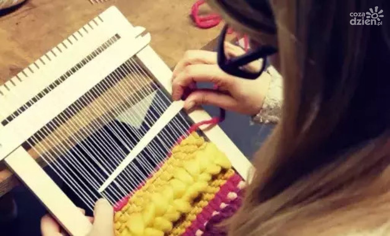 Ostrowieckie nastolatki będą uczyły się tkactwa 
