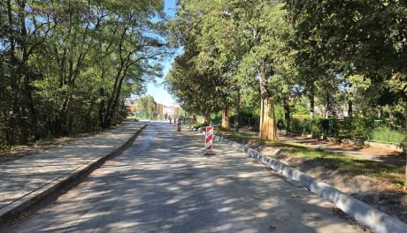 Weekendowe prace na ul. Kołłątaja. Zmiany w kursowaniu autobusów