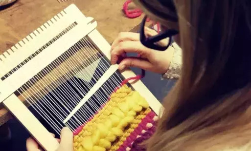 Ostrowieckie nastolatki będą uczyły się tkactwa