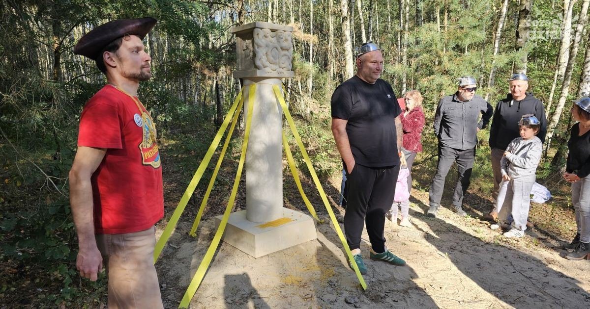 Kapliczka Latającego Potwora została „pofarfalona"