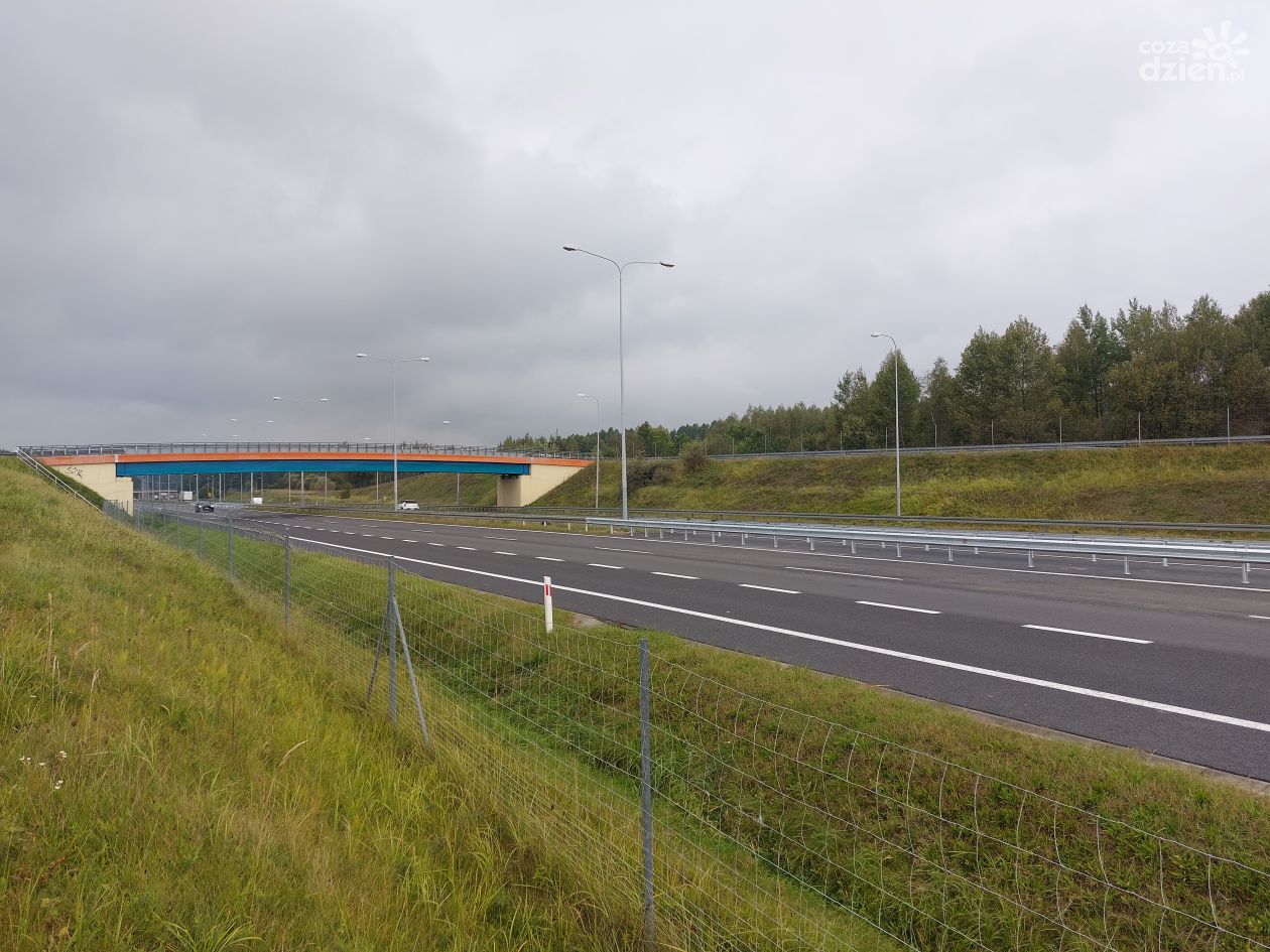 Wiadukt nad S7 w Kajetanowie ponownie otwarty dla ruchu