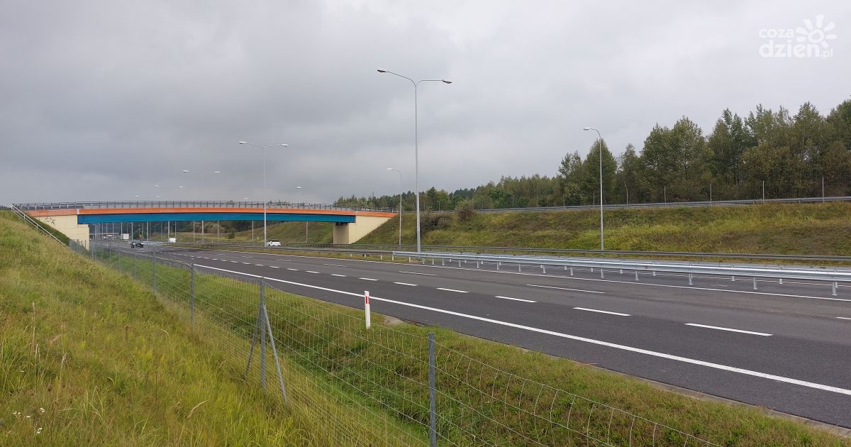 Wiadukt nad S7 w Kajetanowie ponownie otwarty dla ruchu