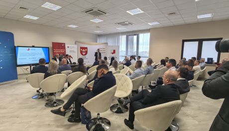 „Biznes przy kawie” w Samborcu. Przedsiębiorcy o rozwoju i ekspansji zagranicznej