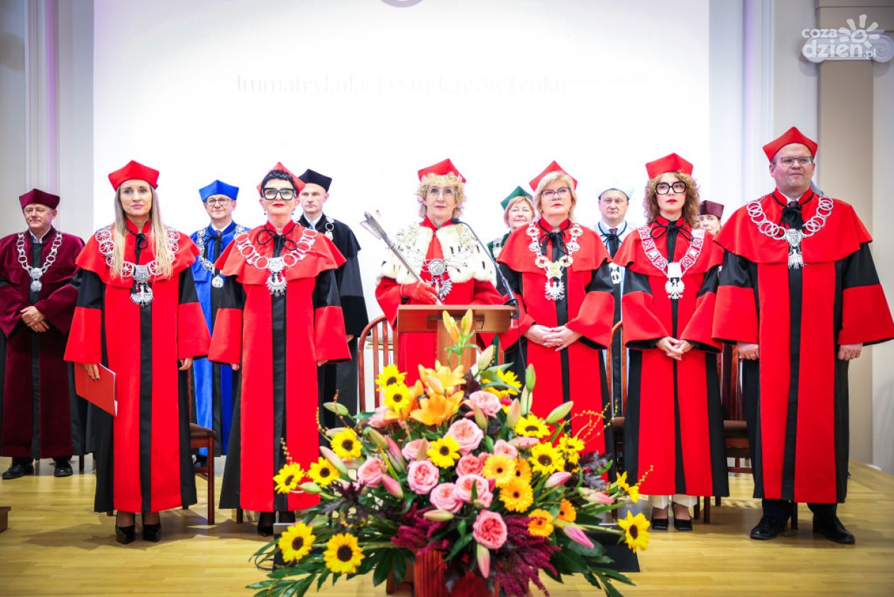 Kielecki uniwersytet uroczyście zainaugurował nowy rok akademicki