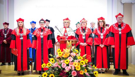 Kielecki uniwersytet uroczyście zainaugurował nowy rok akademicki