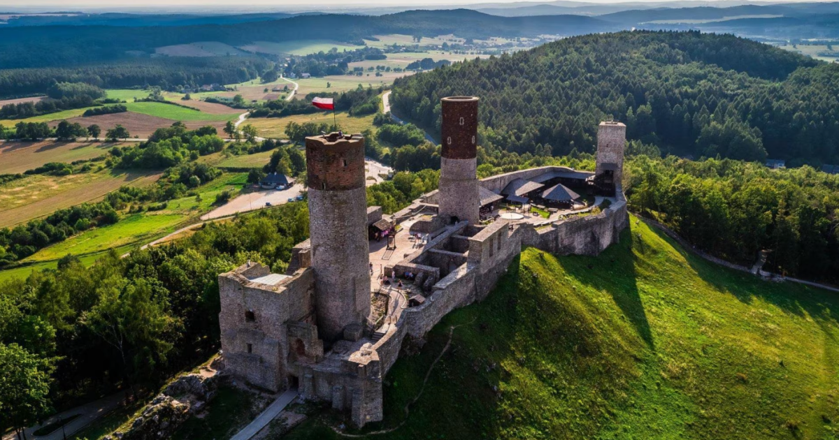 Zakończono kompleksową renowację murów Zamku Królewskiego w Chęcinach