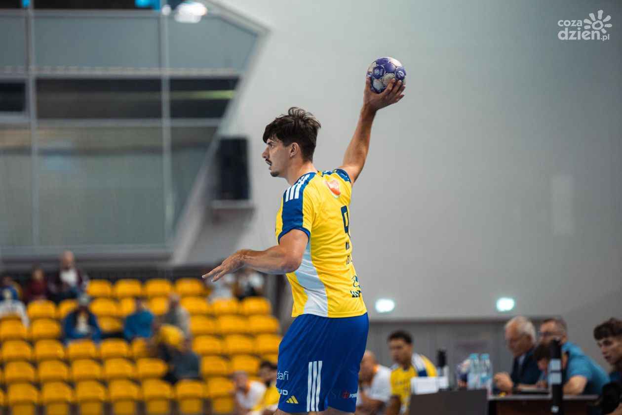 Rozdział 8: Przetarcie przed mistrzami świata