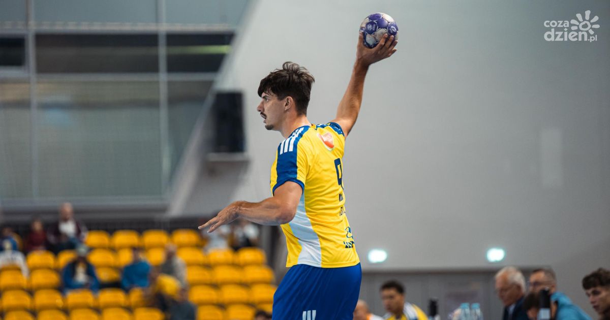 Rozdział 8: Przetarcie przed mistrzami świata