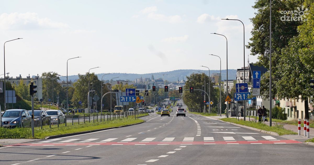Asfaltowa rewolucja w Kielcach. Gdzie realizowane są prace, a gdzie dopiero ruszą?