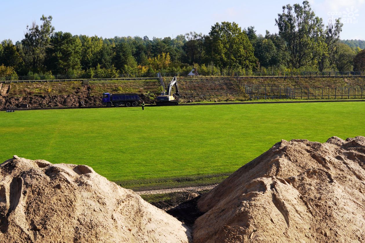 Ruszyła długo wyczekiwana przebudowa stadionu w Skarżysku