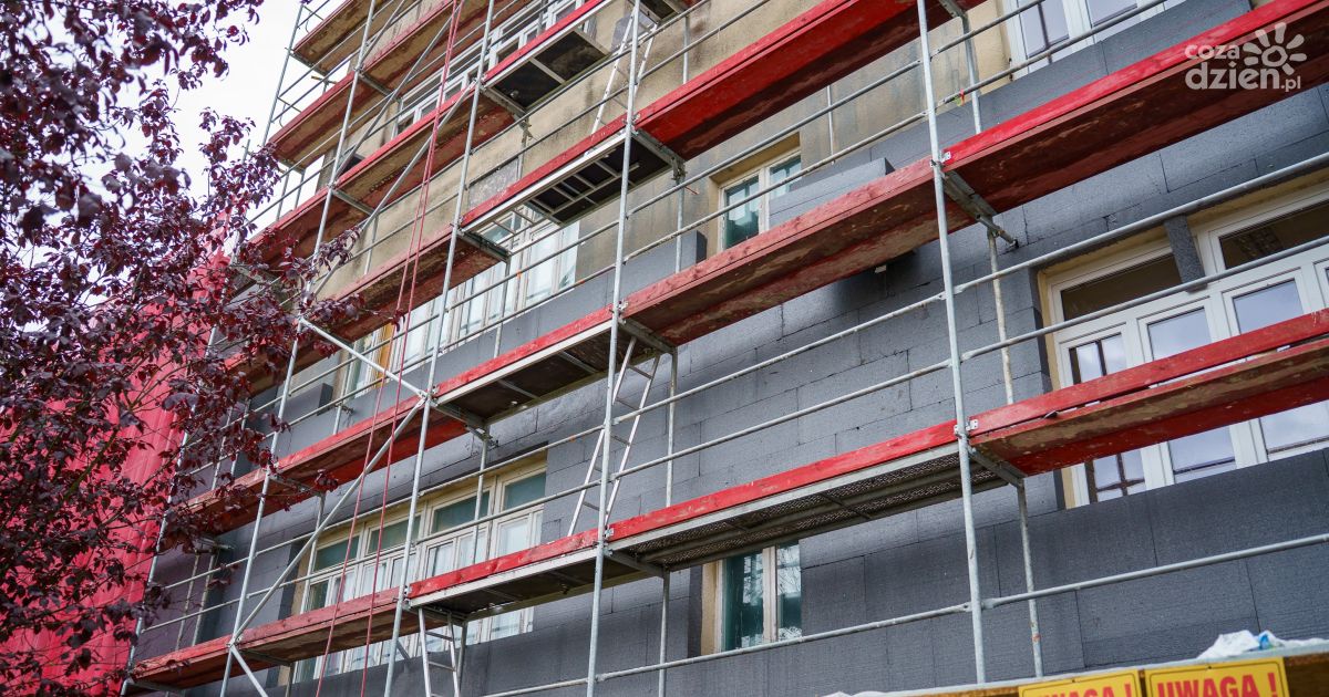 Tymczasowa nauka zdalna w dwóch kieleckich szkołach. Powodem – remonty