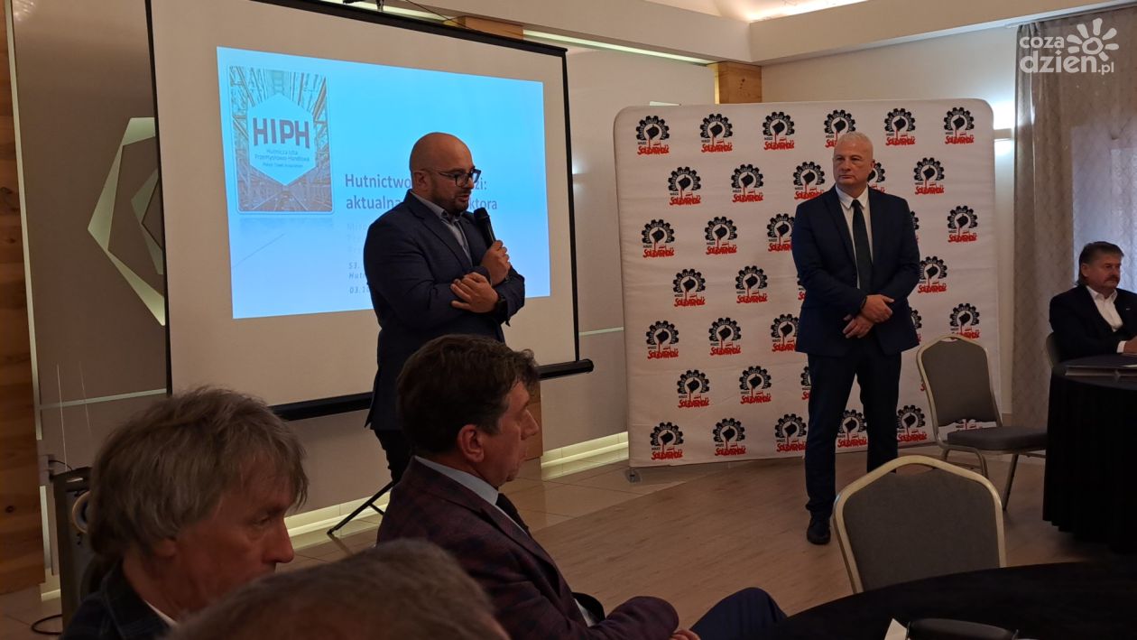 Związkowcy z hutniczej Solidarności w obronie miejsc pracy 