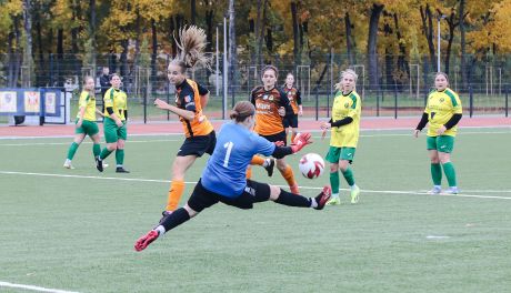  KSZO 1929 Ostrowiec Św. - Puszcza Niepołomice [ZDJĘCIA] III Liga Kobiet w piłce nożnej.