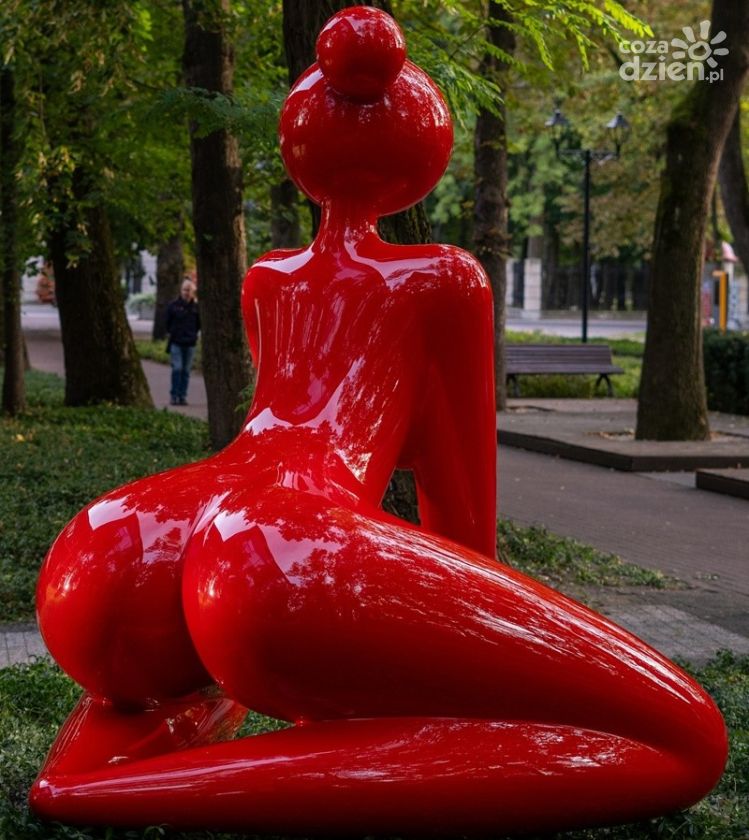 W Kielcach lustro, w Busku — Gaja. Kolejne rzeźby wzbogacają region [GALERIA]