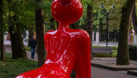 W Kielcach lustro, w Busku — Gaja. Kolejne rzeźby wzbogacają region [GALERIA]