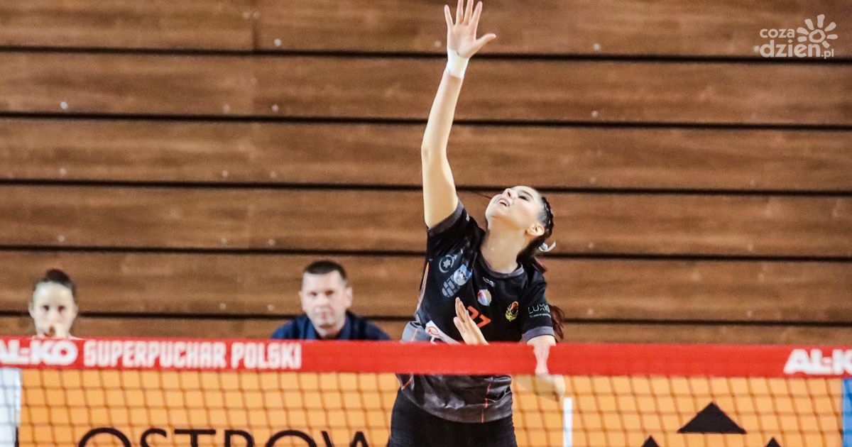 Pucharowe zwycięstwo siatkarek KSZO SMS