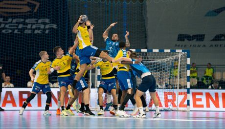 Rozdział 12: ,,Święta Wojna" do kotleta schabowego z mizerią 