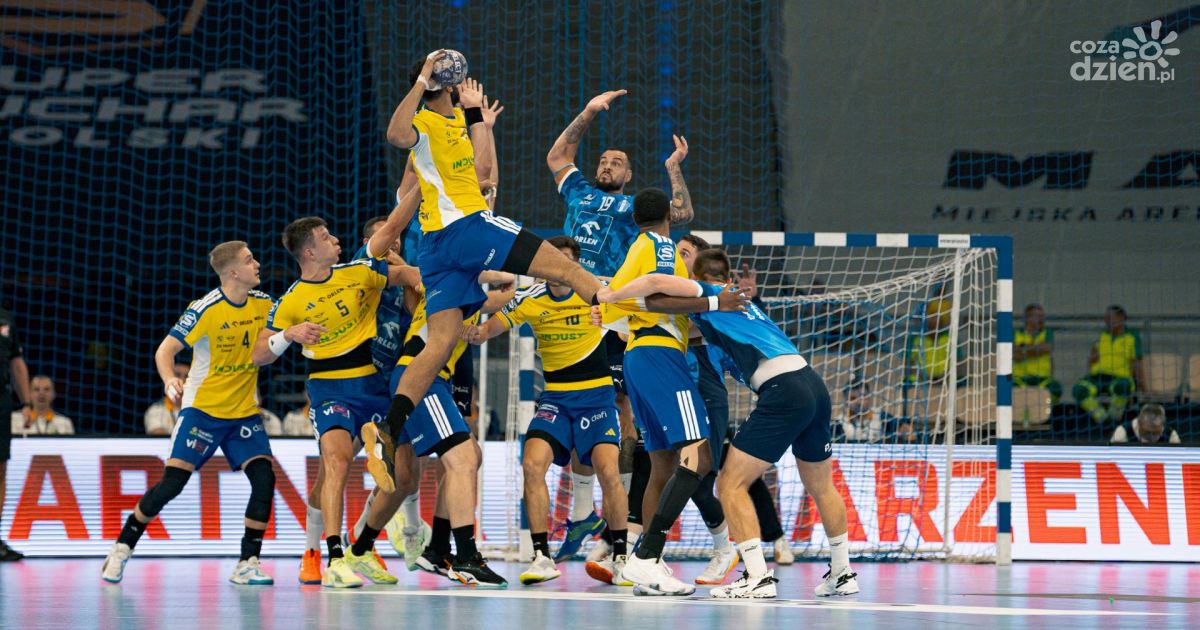 Rozdział 12: ,,Święta Wojna" do kotleta schabowego z mizerią