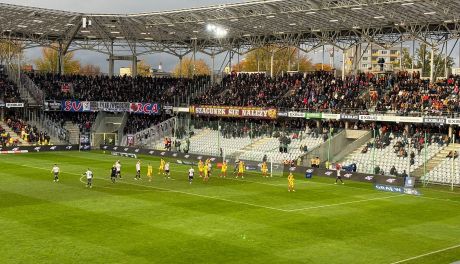 Niewykorzystany rzut karny się mści. Kielczanie tracą punkty w samej końcówce