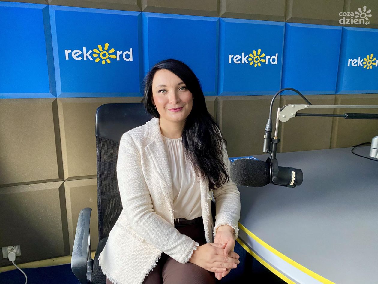 K. Piętos: Doceniamy pracę nauczycieli i talenty młodych ostrowczan